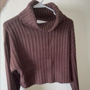 Cropped turtle neck sweater